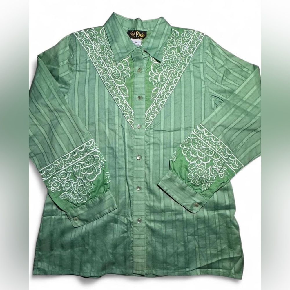 Bob Mackie Wearable Art Green Blouse with White Floral Stitching